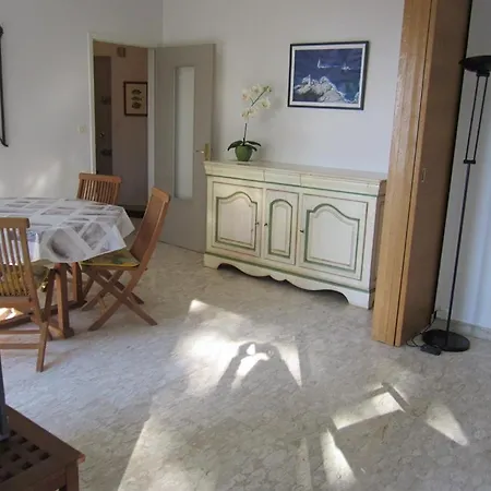 Carcur Pour 4 Personnes Avec Vue A Apartment Carqueiranne