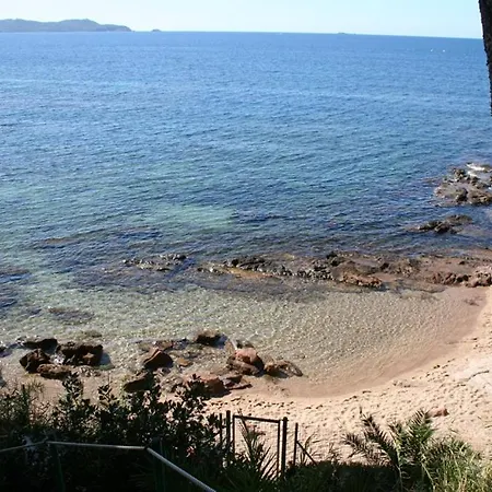 Carcur Pour 4 Personnes Avec Vue A Apartment *
