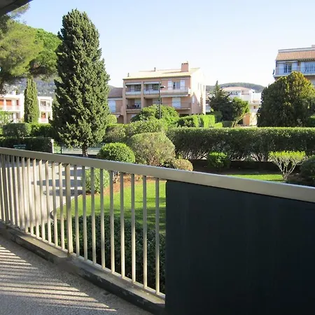 Edenroc Pour 4 Personnes Avec Vue A * Carqueiranne